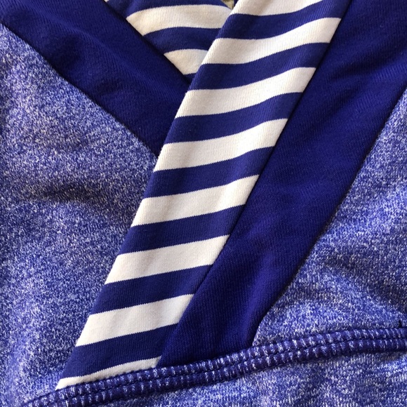 Lululemon Crossover V-Neck Tank - Picture 3 of 8